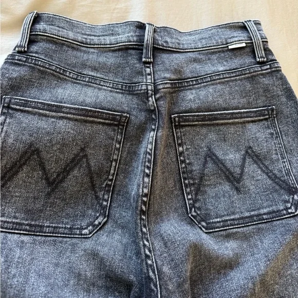 MOTHER Wrapper Patch Spingy Ankle Jogger Jeans (color: Train Stops) - Picture 2 of 7